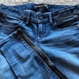 Express Cropped Jeans